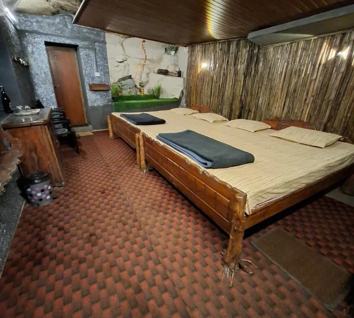 Escape Natural Farm Stay - Cave Kanthalloor Privatunterkunft
