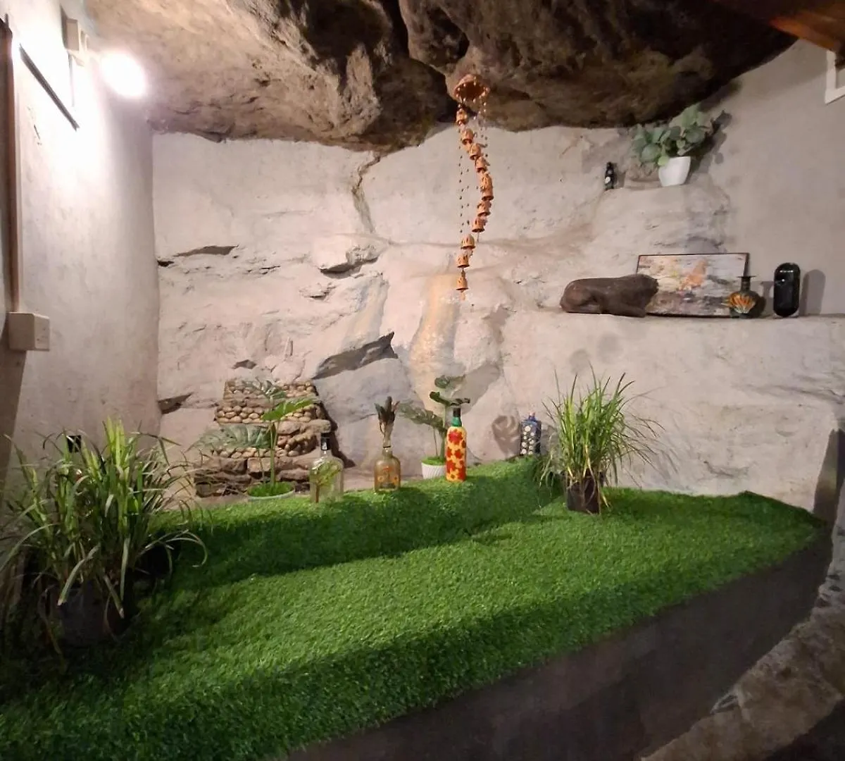 Escape Natural Farm Stay - Cave Kanthalloor